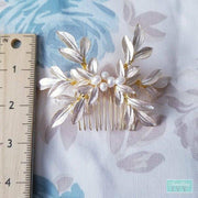 Flower Petals Gold & Pearl Comb-Something Ivy