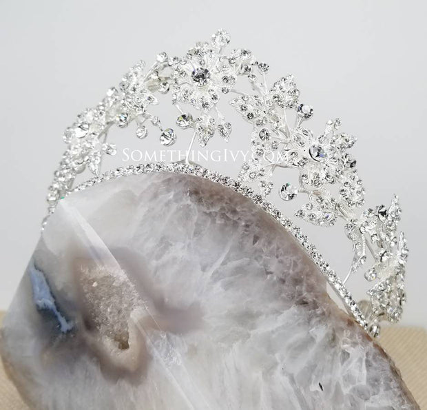 Queen Tiara Quinceanera Crown- Pageant Crown - Silver Wedding Crown - Bridal Crown - Debutante Crown -  Gatsby Crown - Silver Headband